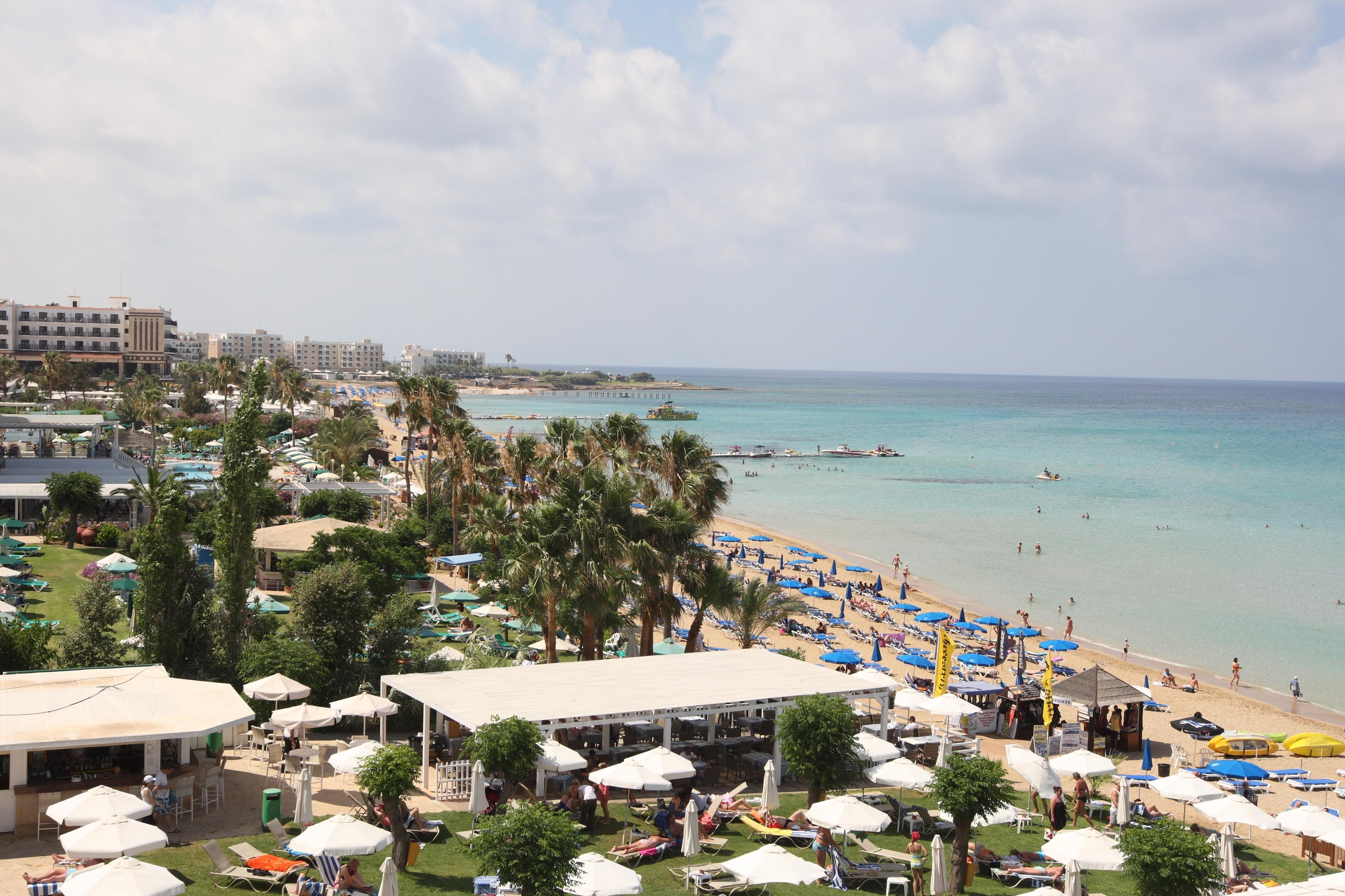 פרוטאראס Iliada Beach Hotel מראה חיצוני תמונה