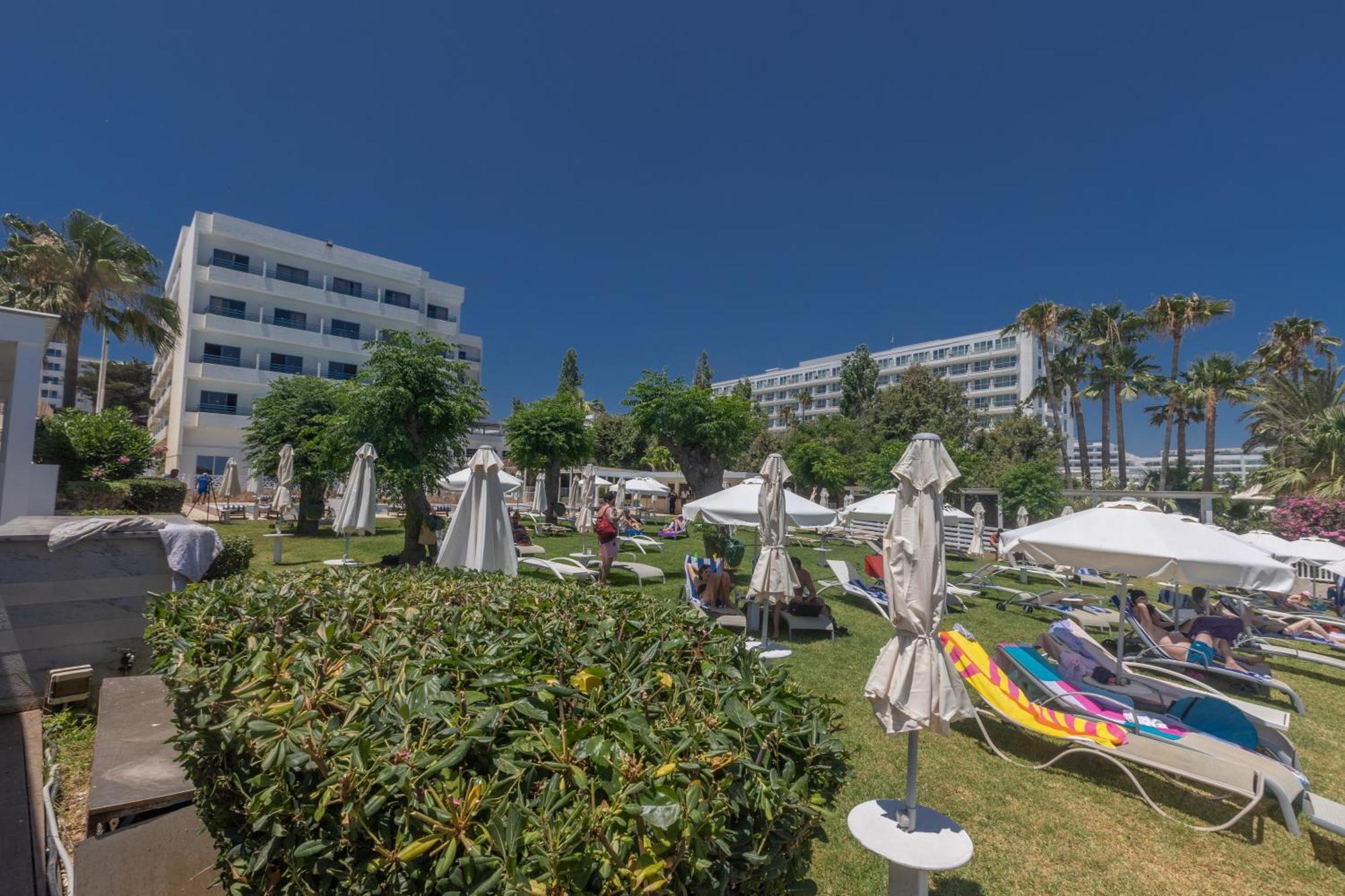 פרוטאראס Iliada Beach Hotel מראה חיצוני תמונה