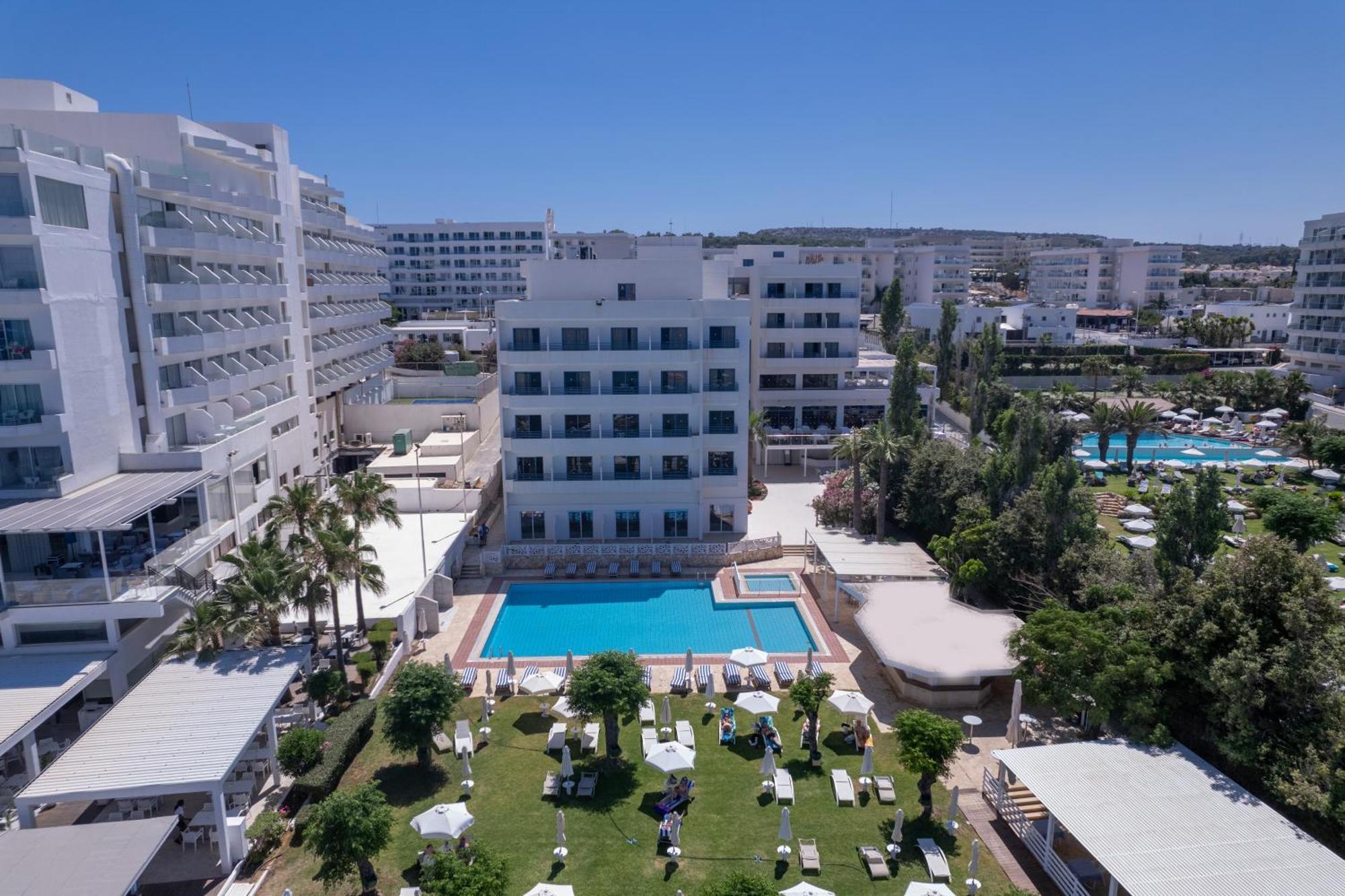 פרוטאראס Iliada Beach Hotel מראה חיצוני תמונה